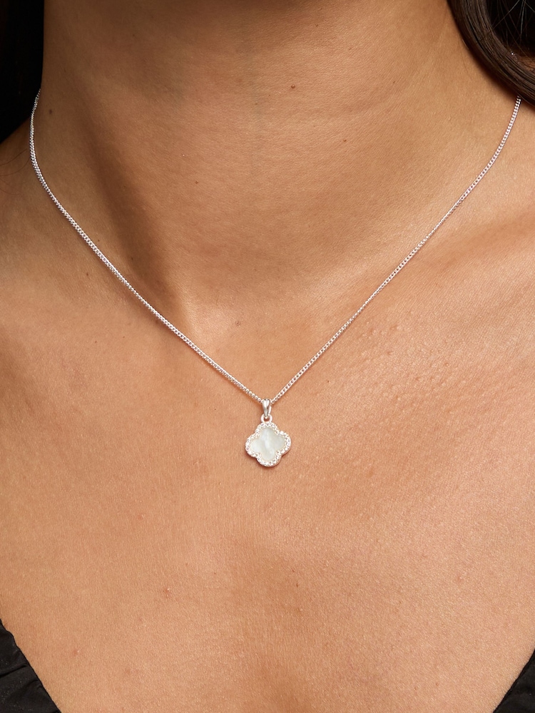 Simply Silver 925 Sterling Silver Cubic Zirconia And Mother Of Pearl Clover Pendant Necklace - Gift Pouch - Image 2 of 3