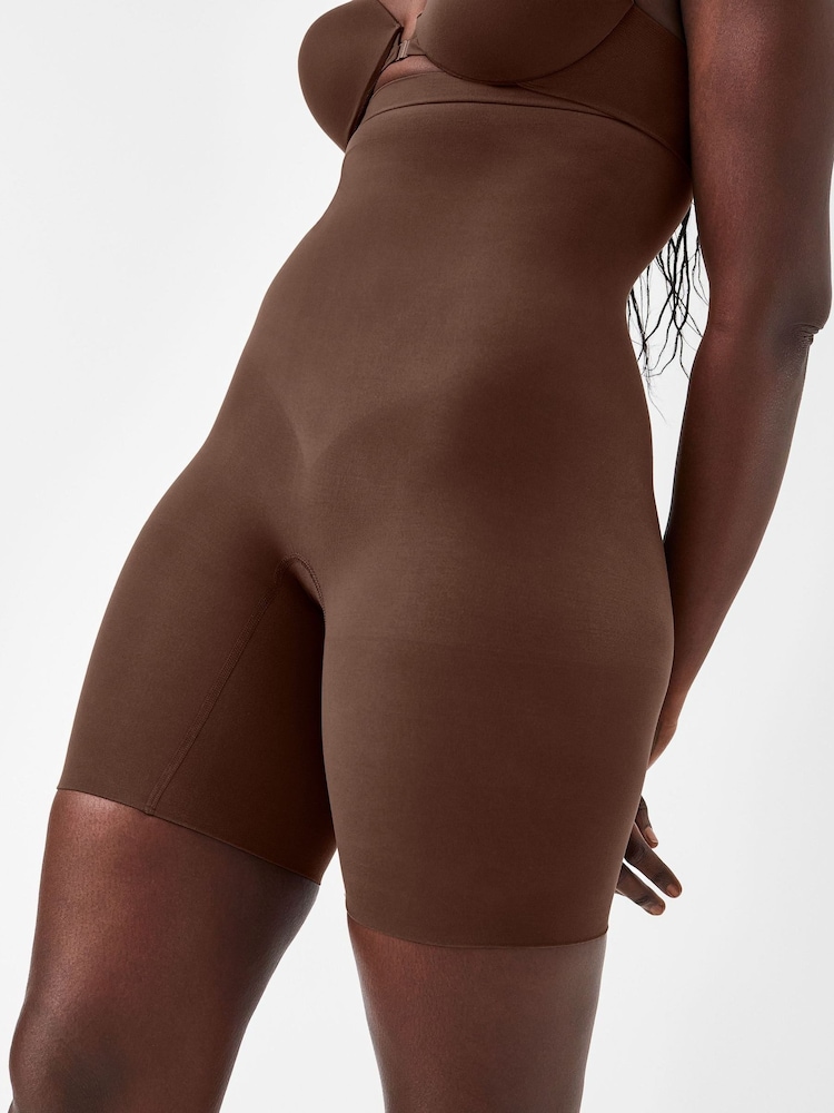 SPANX Brown Seamless Power Firm Control High-Waisted Mid-Thigh Shorts - Image 4 of 4 SPANX Brown Seamless Power Firm Control High-Waisted Mid-Thigh Shorts - Image 4 of 4