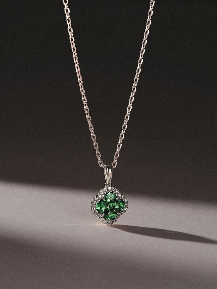 The Diamond Store Green Alegria 0.75ct Lab Emerald Halo Pendant Necklace - Image 3 of 3 The Diamond Store Green Alegria 0.75ct Lab Emerald Halo Pendant Necklace - Image 3 of 3