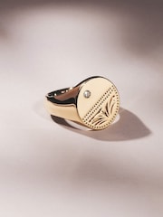 The Diamond Store Gold Crest 0.03ct Lab Diamond Round Signet Ring in 18K Yellow Gold Vermeil - Image 4 of 7