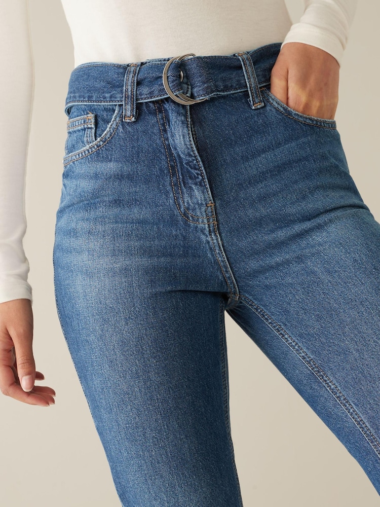 Dunkelblau/Gürtel - Mom-Jeans - Bild 3 von 3