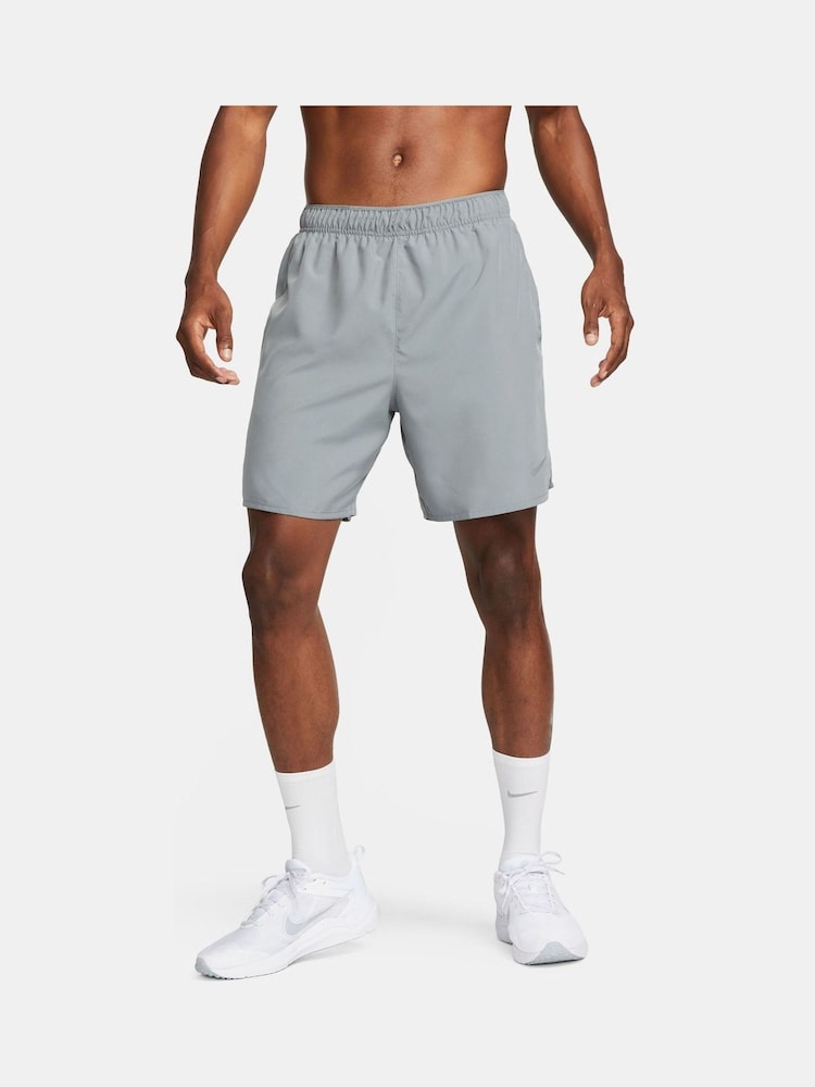Gris - 7 pulgadas - Pantalones cortos para correr con forro y braguitas de 7 pulgadas Challenger Dri-fit de Nike - Imagen 1 de 12 Gris - 7 pulgadas - Pantalones cortos para correr con forro y braguitas de 7 pulgadas Challenger Dri-fit de Nike - Imagen 1 de 12