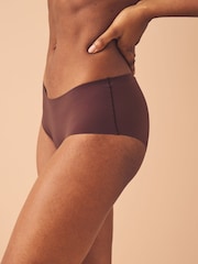 Black/Praline Nude/Chocolate Nude Short No VPL Comfort Knickers 3 Pack - Image 8 of 11