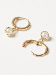 Oliver Bonas White Round Pearl Drop Alula Gold Plated Huggie Earrings - Image 3 of 5