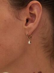 Oliver Bonas White Round Pearl Drop Alula Gold Plated Huggie Earrings - Image 4 of 5