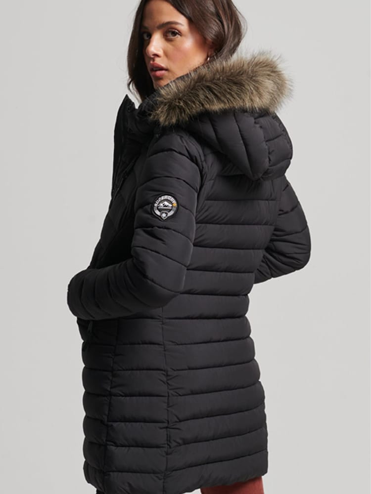 Schwarz - Superdry Super Fuji Wattierter Mantel - Bild 2 von 7 Schwarz - Superdry Super Fuji Wattierter Mantel - Bild 2 von 7