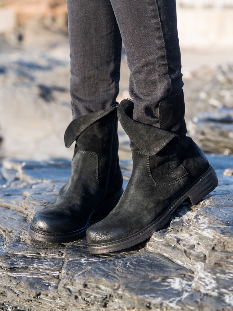 Celtic & Co Black Essential Leather Ankle Boots - Image 5 of 5