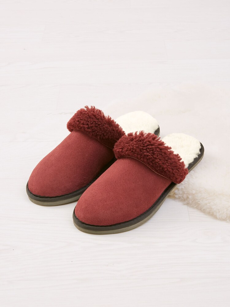 Celtic & Co Red Ladies' Turnback Mules - Image 5 of 5