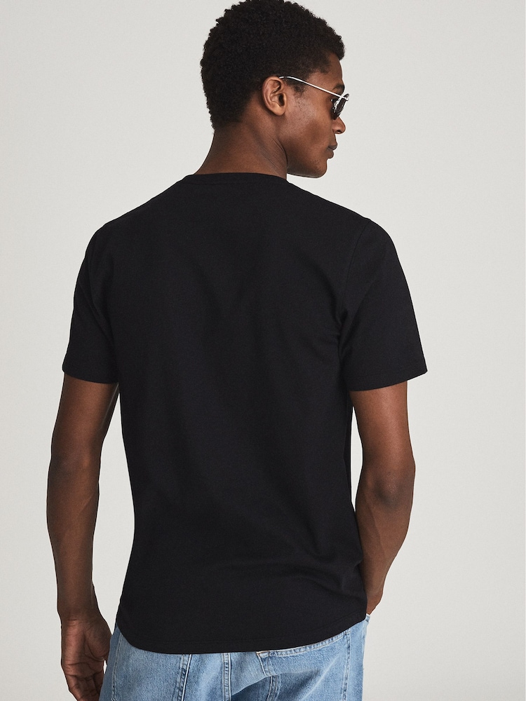 Reiss Black Dayton Regular Fit V-neck T-shirt - Image 5 of 5