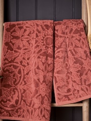 Morris & Co Red St James Towel - Image 1 of 4