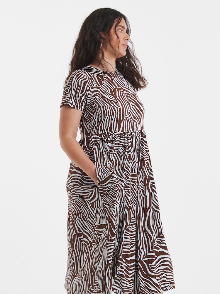 Simply Be Brown Supersoft Midi Dress With Pockets - Image 1 of 4 Simply Be Brown Supersoft Midi Dress With Pockets - Image 1 of 4