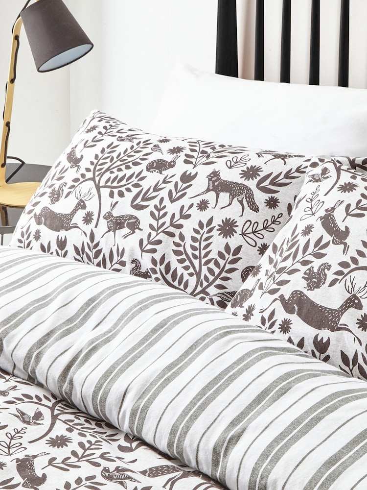 furn. Black Coal Skandi Woodland Brushed Winter Stag 100% Cotton Reversible Duvet Cover and Pillowcase Set - Image 2 of 3