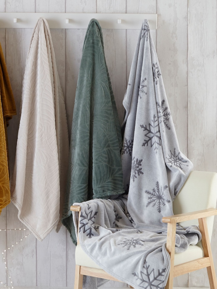 furn. Silver Snowflake Throw - Image 1 of 5 furn. Silver Snowflake Throw - Image 1 of 5