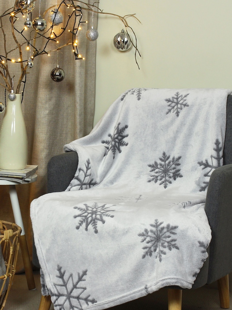 furn. Silver Snowflake Throw - Image 2 of 5