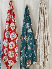 furn. Green Winter Pines Throw - Image 2 of 4