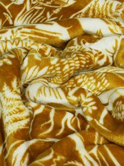 furn. Yellow Winter Woods Christmas Throw - Image 4 of 5