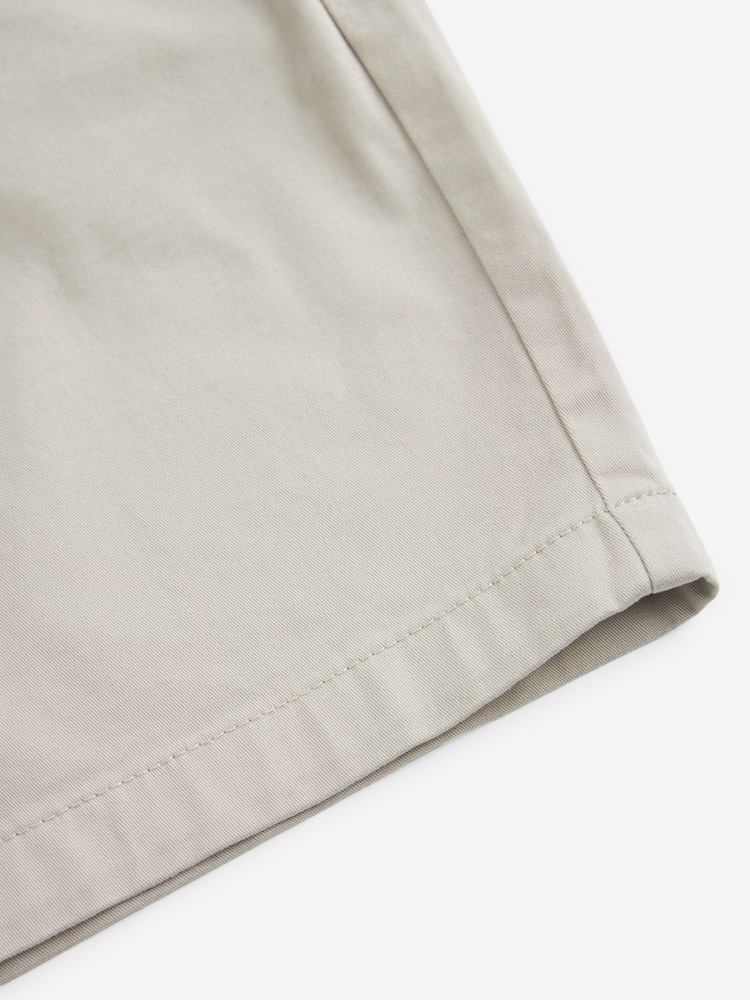 Cremeweiß/Neutral - Straight Fit - Stretch-Chinoshorts - Bild 9 von 9 Cremeweiß/Neutral - Straight Fit - Stretch-Chinoshorts - Bild 9 von 9