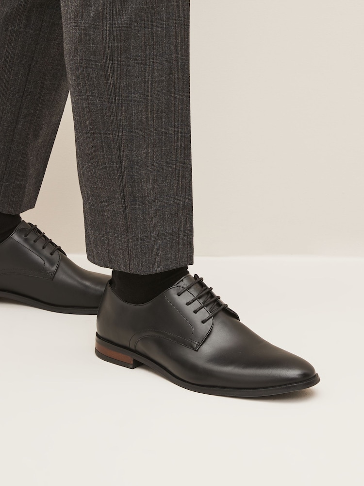 Noir - Chaussures Derby en cuir à bout rond - Image 1 of 6