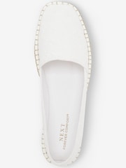 Bela z vezeninami - Espadrile s kvadratno prstno konico Forever Comfort - Slika 6 iz 7