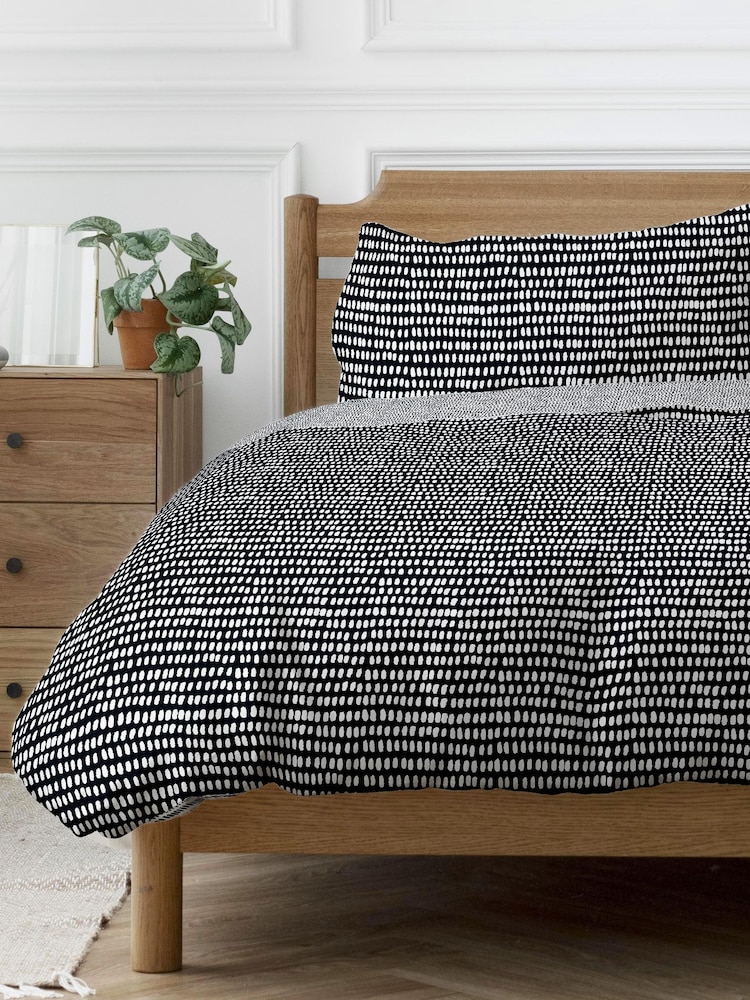 Copenhagen Home Black Arri Duvet Cover and Pillowcase Set - Image 2 of 2