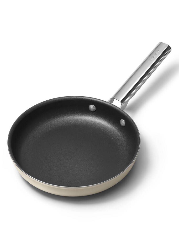 Smeg Cream Cream Frypan 24cm - Image 5 of 5
