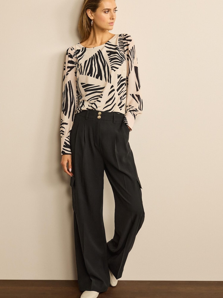 Ecru Cream Abstract Print Long Sleeve Crew Neck Cuff Blouse - Image 2 of 5