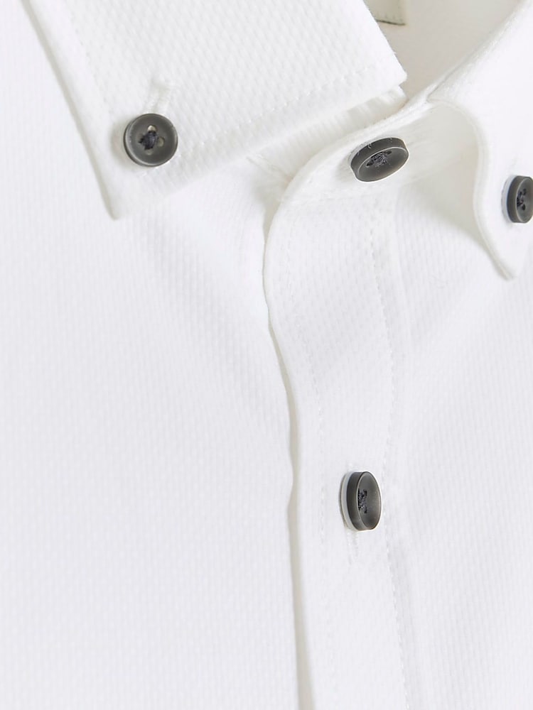 River Island White Muscle Fit Long Sleeve Textured Shirt - Image 6 of 6 River Island White Muscle Fit Long Sleeve Textured Shirt - Image 6 of 6