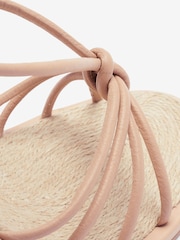 Kamelbraun - Signature Espadrilles mit Riemen und Keilabsatz - Bild 4 von 4