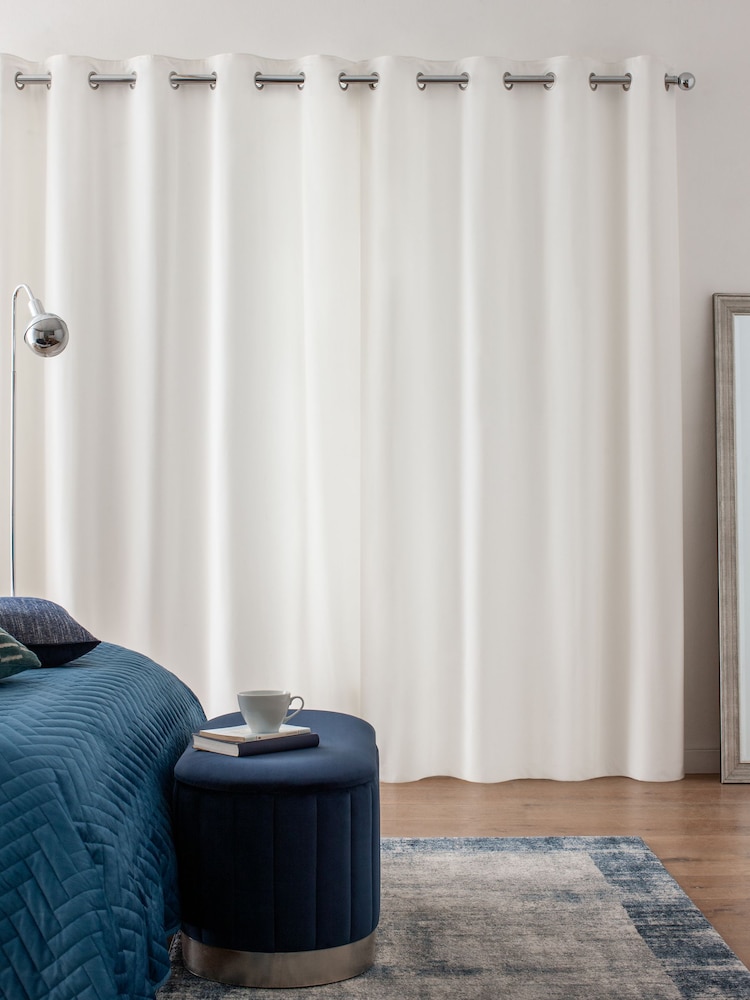 White Matte Velvet Lined Eyelet Curtains - Image 2 of 5
