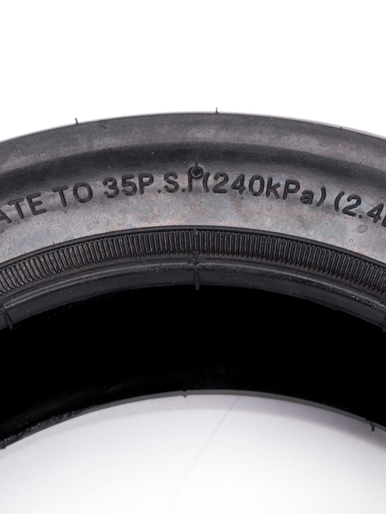 Decent Black One & One Max Scooter Tyre - Image 4 of 4