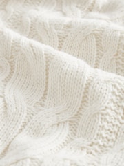 Ecru, Weiß - Strickkleid mit Zopfmuster und V-Ausschnitt - Bild 2 von 6