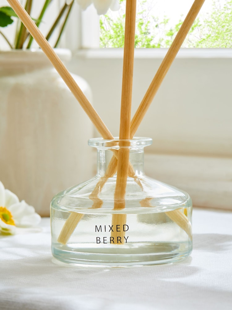 Mixed Berry 70ml Fragranced Reed Diffuser - Image 2 of 3
