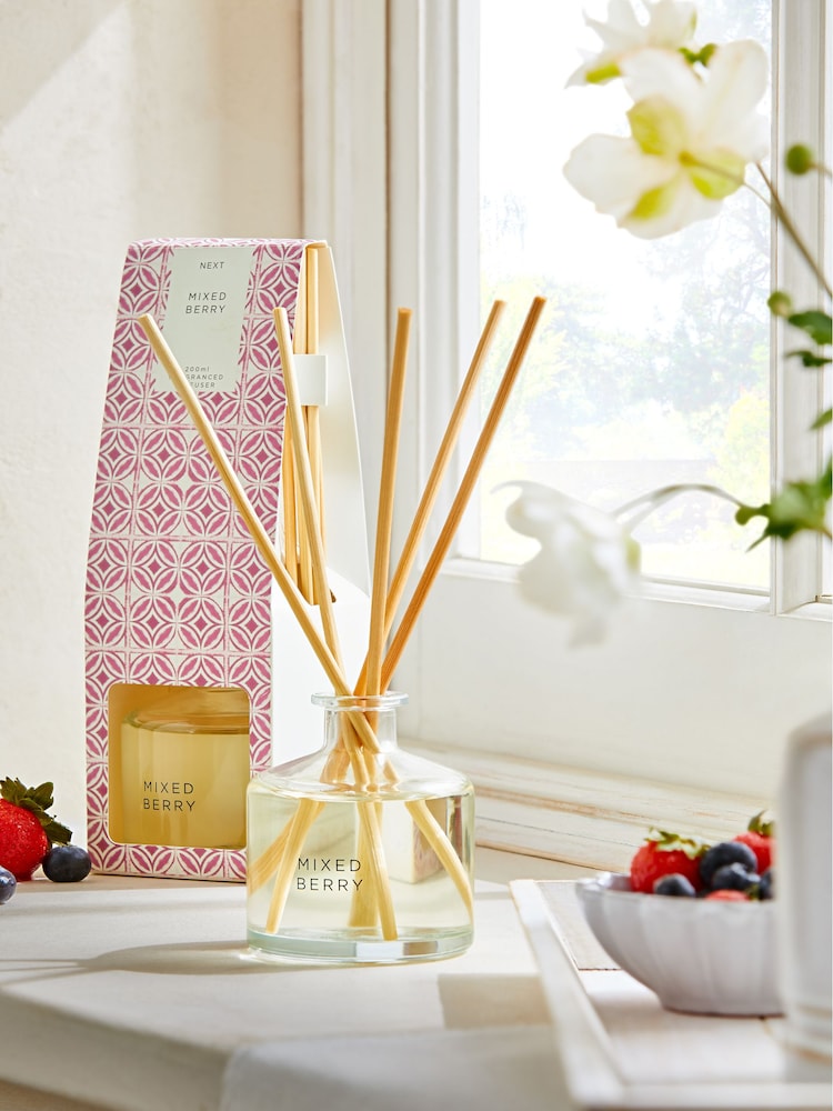 Mixed Berry 200ml Fragranced Reed Diffuser - Image 1 of 4
