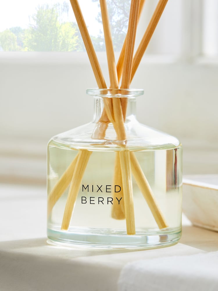 Mixed Berry 200ml Fragranced Reed Diffuser - Image 2 of 4