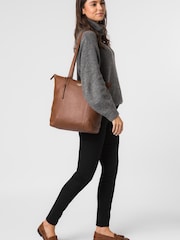 Cultured London Havering Leather Tote Bag - Image 6 of 6