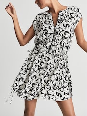 Reiss Black/White Marie Graphic Printed Mini Dress - Image 3 of 7