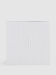 Reiss Black Oudh 190g Candle - Image 6 of 6