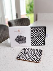 Beau And Elliot Set of 4 White Monochrome Tile - Image 3 of 8