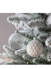 Gallery Home White Assorted Honeycomb Christmas Baubles - Image 1 of 2