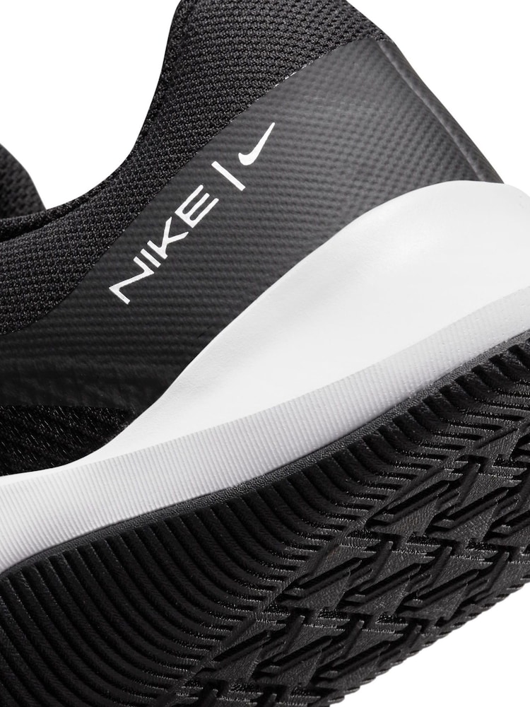 Nike Black/White MC 2 Training Trainers - Image 10 of 10