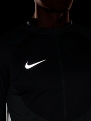 Nike Black Therma-FIT Strike Winter Warrior T-Shirt - Image 4 of 4
