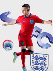 Nike Red Blank England Away Stadium Football Shirt 2022 - Image 2 of 11