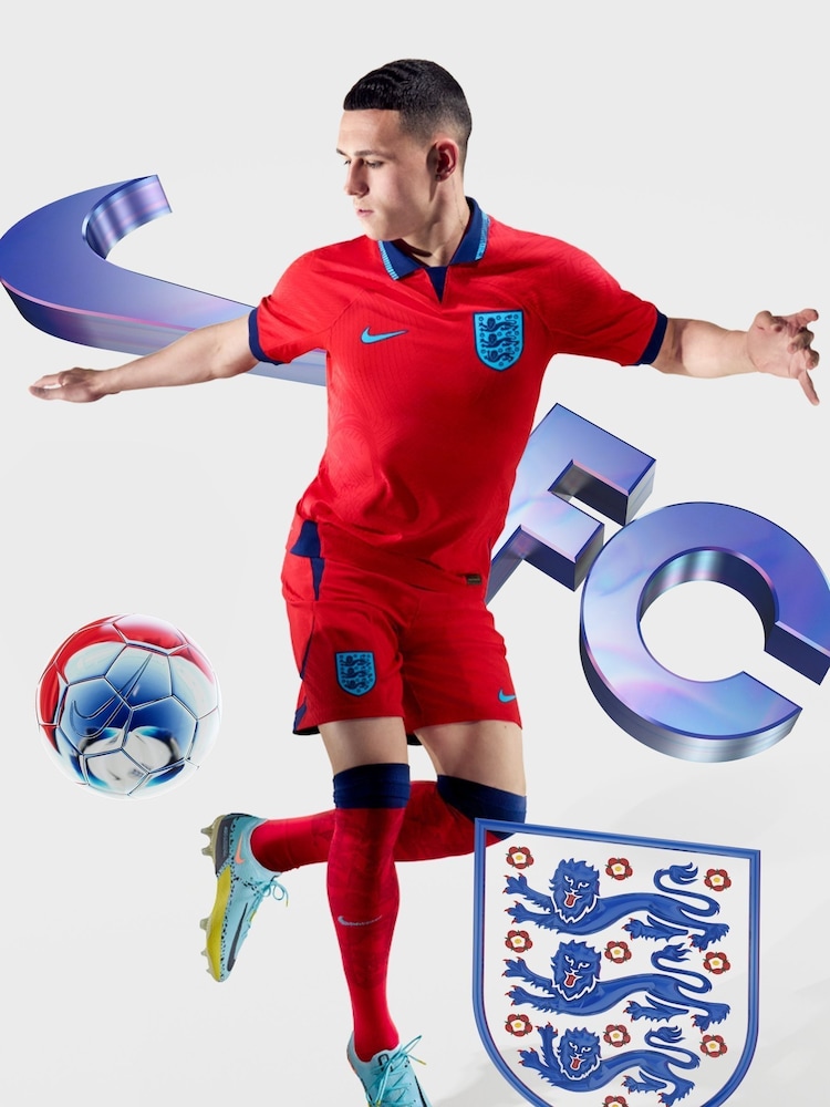Nike Red Blank England Away Stadium Football Shirt 2022 - Image 2 of 11