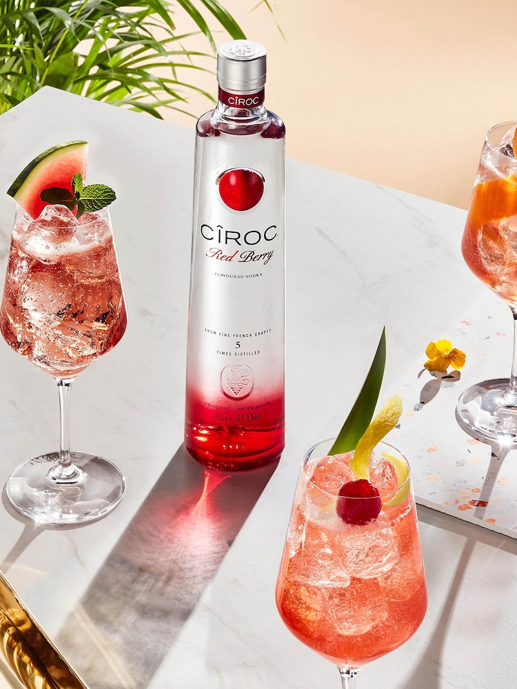 DrinksTime Ciroc Red Berry Flavoured French Vodka - Image 1 of 4