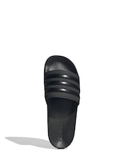 أسود داكن - شبشب رياضي Adilette Shower من adidas - صورة 4 من 8