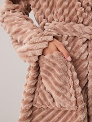 Neutral Carved Dressing Gown - Image 6 of 8