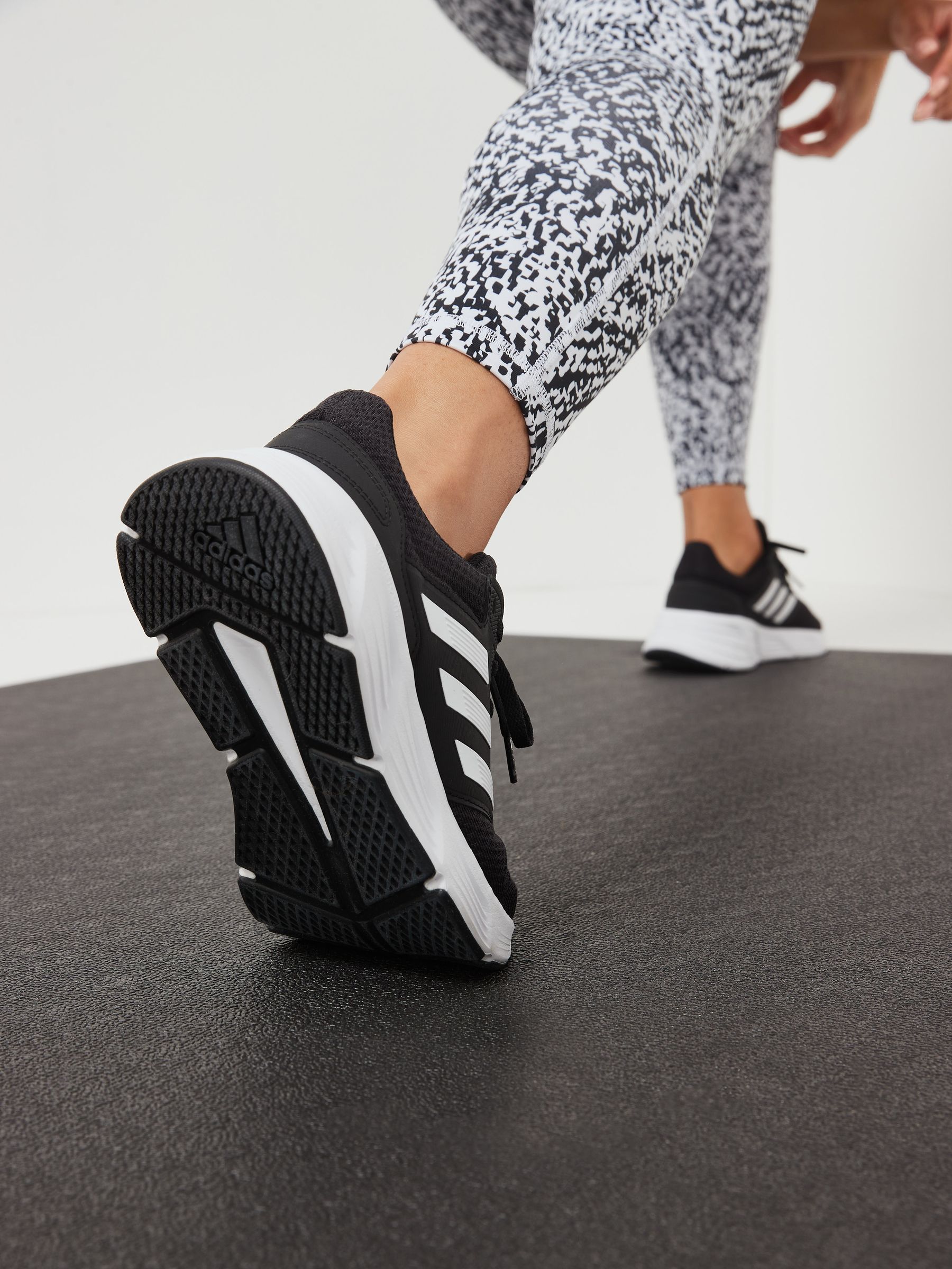 Black adidas trainers size 6 discount