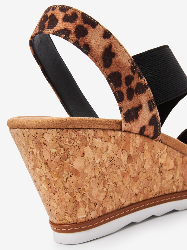 Animal - Forever Comfort® Schuhe mit Keilabsatz und elastischen Riemen - Bild 6 von 6