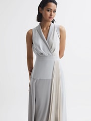 Reiss Lilac Claire Pleated Fitted Midi Dress - Image 4 of 5