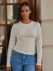 Ecru - Weiches geripptes Shirt mit langen Ärmeln und TENCEL™ Lyocell - Image 1 of 6